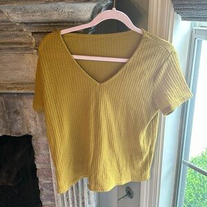 Mustard yellow v neck waffle knit tshirt, medium